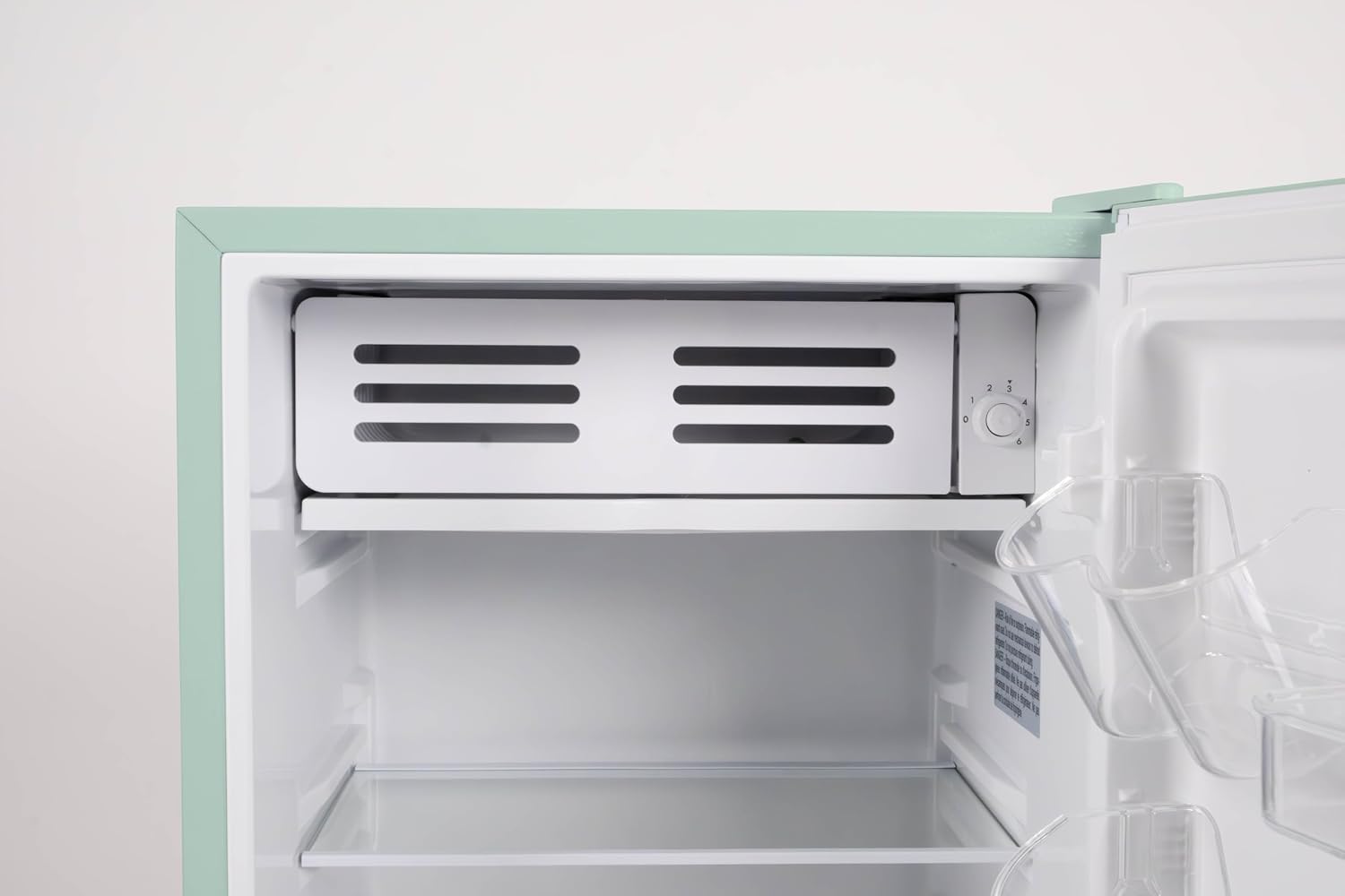 Frigidaire Refrigerator-Retro Mini Fridge Energy Saving-Adjustable Thermostat Control- Ideal for Dorm, Office, RV, Garage, Apartment 3.1 Cu Ft, GREEN