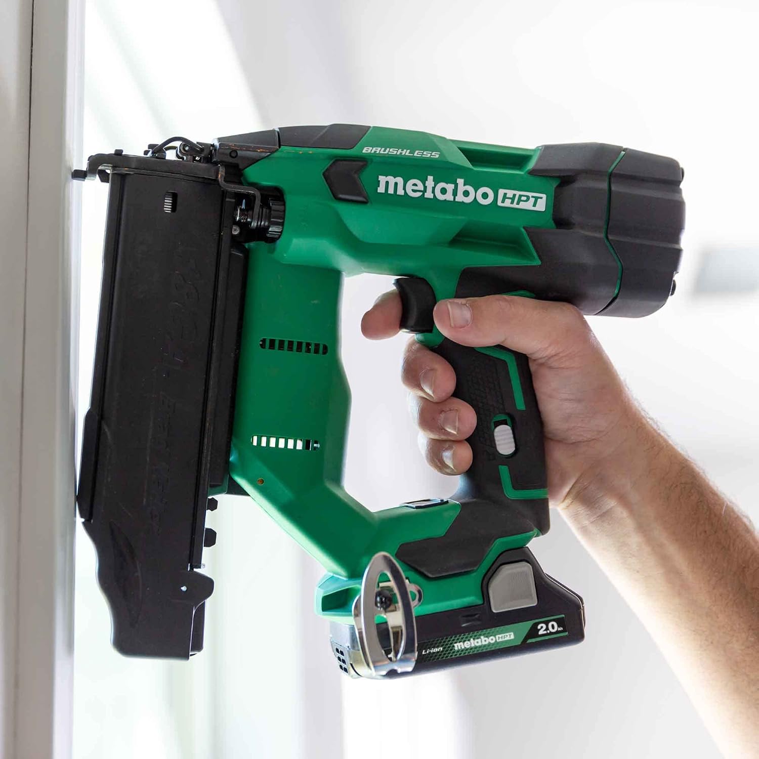 Metabo HPT 18V MultiVolt Brushless Compact Cordless Brad Nailer Kit, 18 Gauge Nailer with Power Tool 2.0Ah Lithium Ion Battery, Drives 5/8' to 2' Brad Nails, NT1850DFT