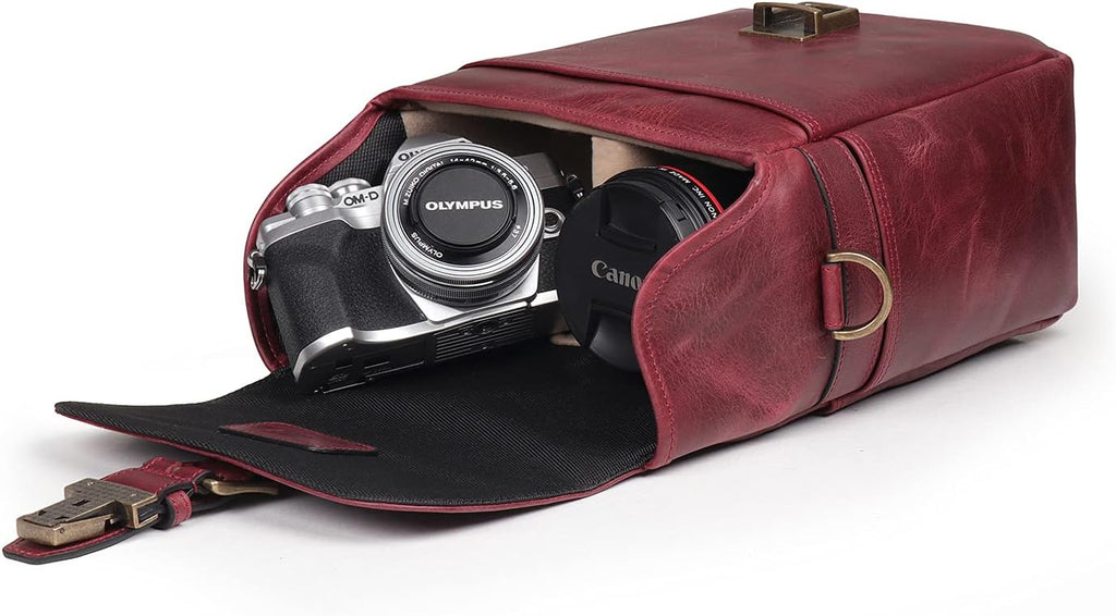 MegaGear Genuine Leather Camera Messenger Bag Mirrorless Portable electronic device cover