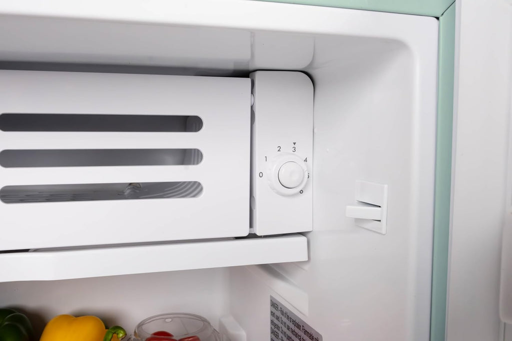 Frigidaire Refrigerator-Retro Mini Fridge Energy Saving-Adjustable Thermostat Control- Ideal for Dorm, Office, RV, Garage, Apartment 3.1 Cu Ft, GREEN