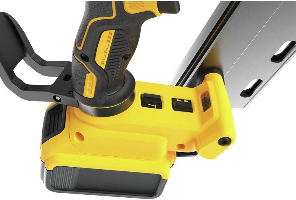 DEWALT 20V MAX* Framing Nailer, 21-Degree, Plastic Collated, Tool Only (DCN21PLB)