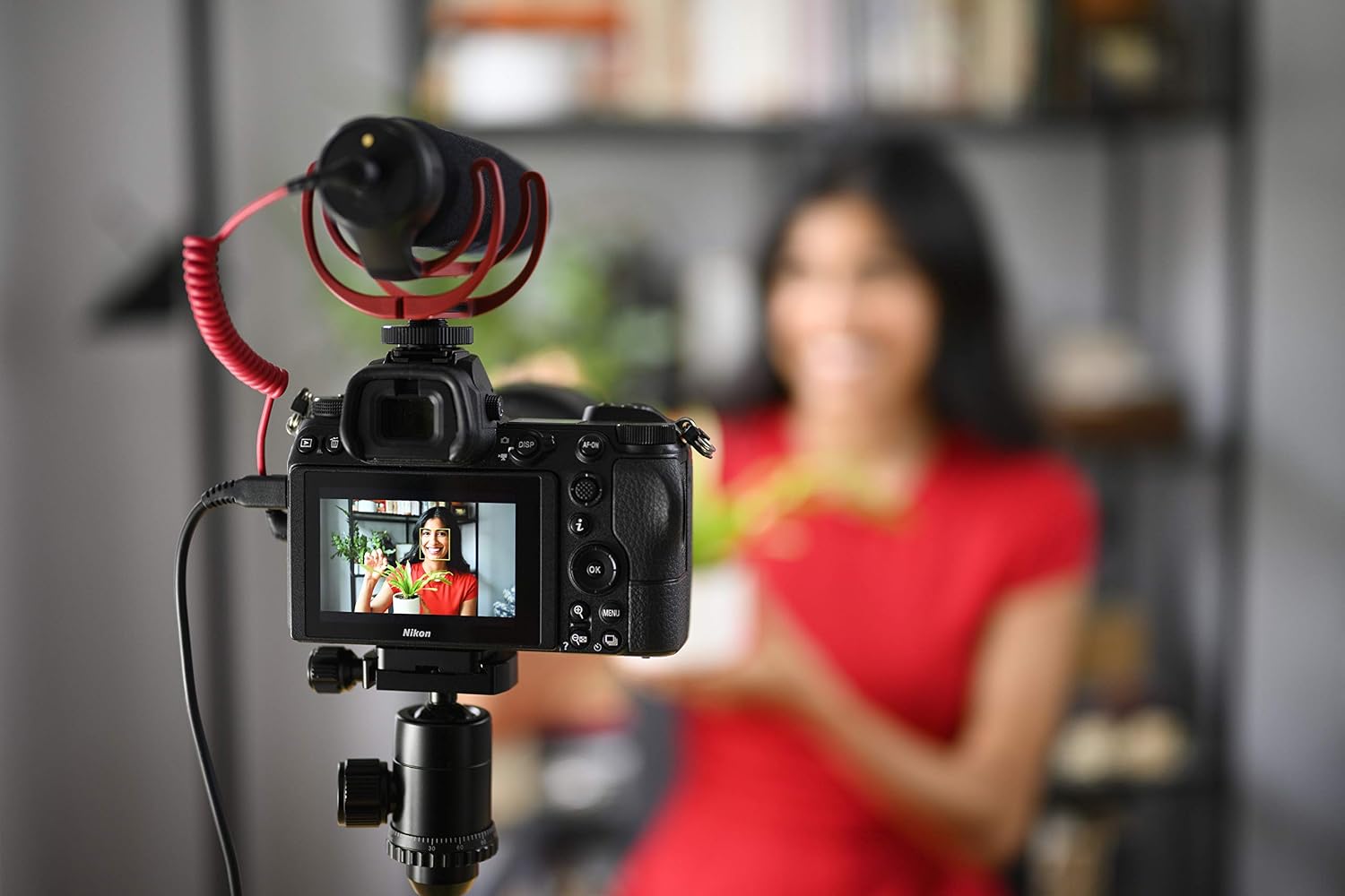 Nikon Z 7II with Zoom Lens | Ultra-high resolution full-frame mirrorless stills/video camera with 24-70mm f/4 lens | Nikon USA Model