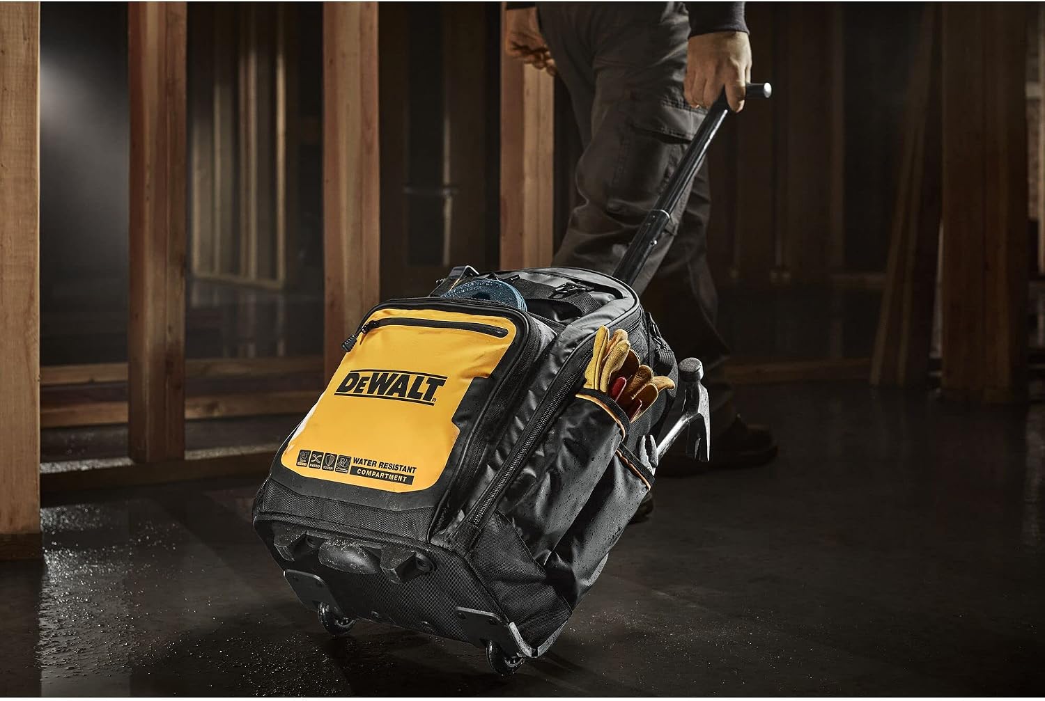 DEWALT PRO Backpack on Wheels
