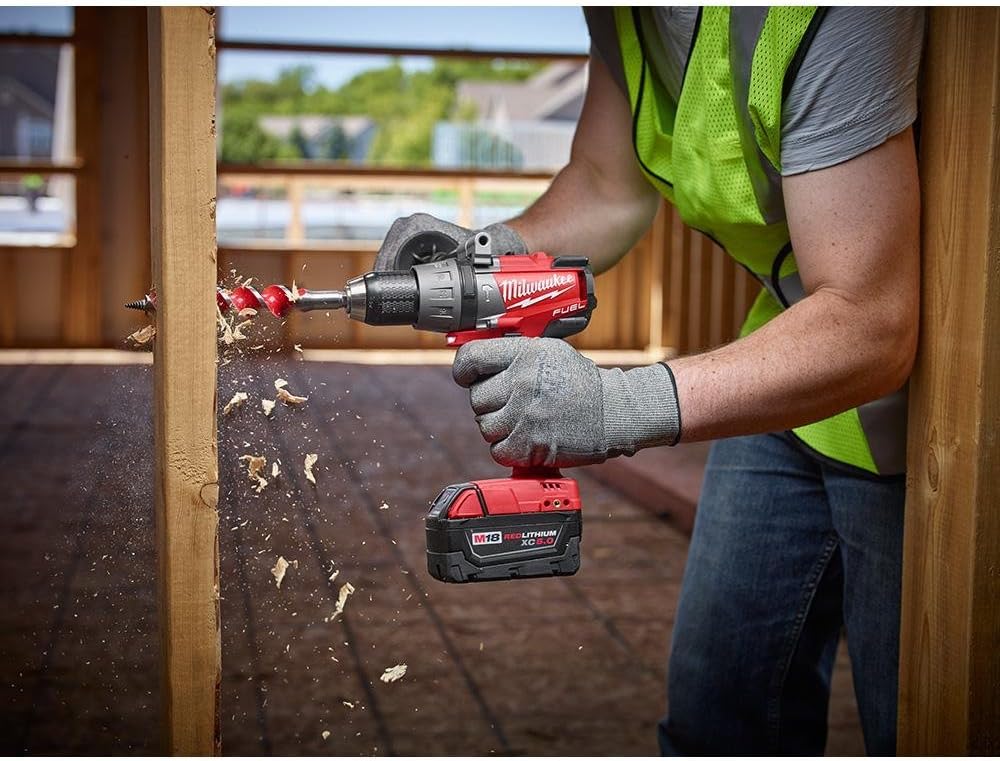 Milwaukee 2896-26 M18 Fuel 18-Volt Lithium-Ion Brushless Cordless Combo Kit (6-Tool) with (2) 5.0 Ah Batteries, (1) Charger, (2) Tool Bags