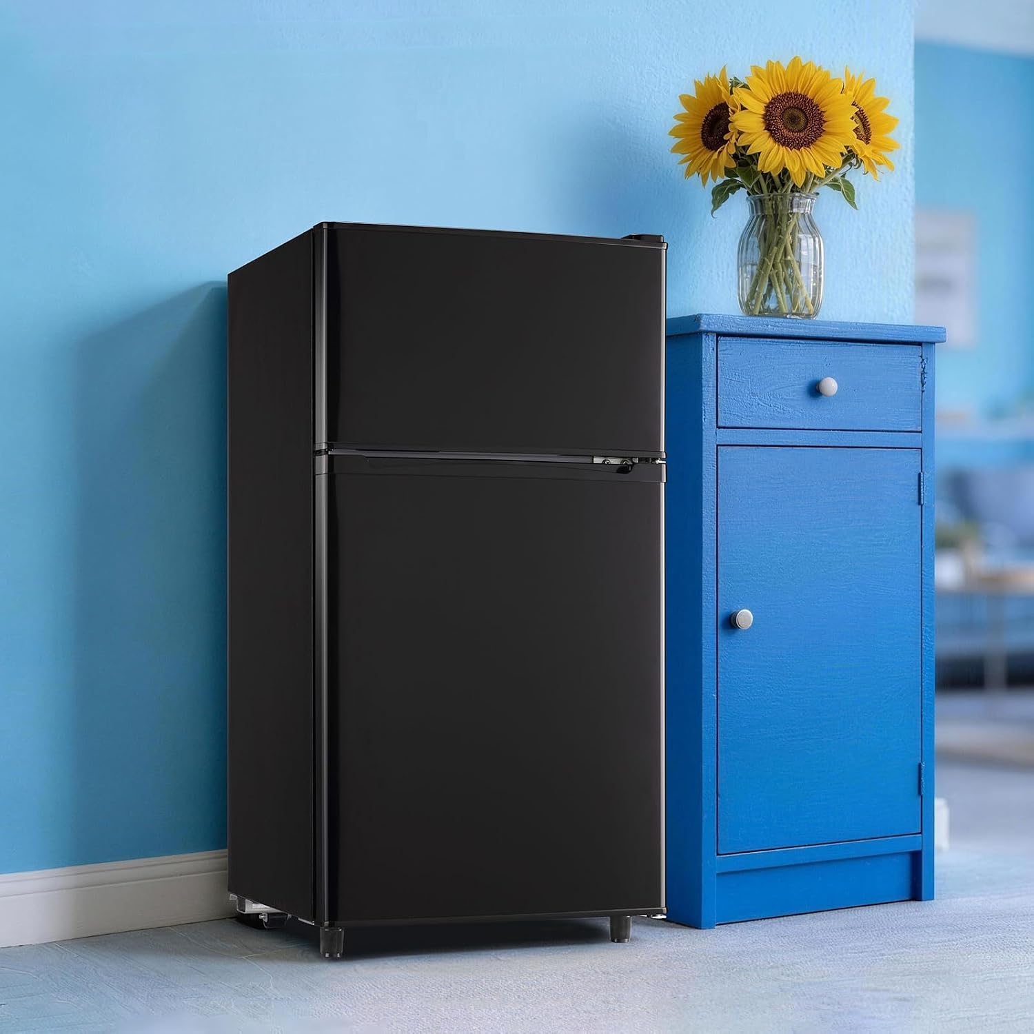 WANAI 3.5 CU.FT 2 Door Mini Fridge with Freezer Freestadning Small Refrigerator Features 7 Gear Mechanical Control, Side Bottle Rack, 2 Glass Removable Shelves, Crisper Drawer Black