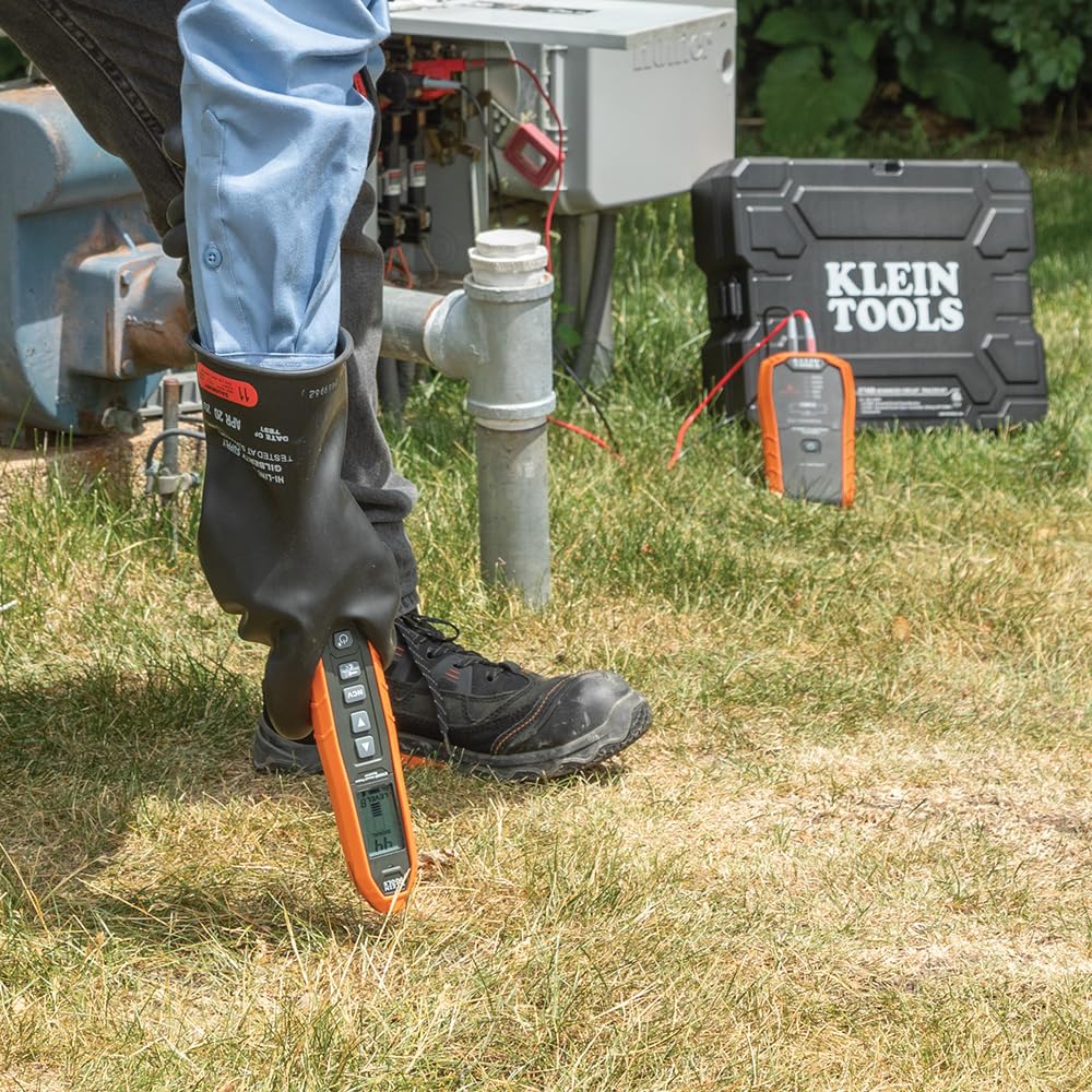 Klein Tools ET450 Advanced Underground Circuit Breaker Finder and Wire Tracer Kit for Energized and Non-Energized Breakers, Fuses, and Wires