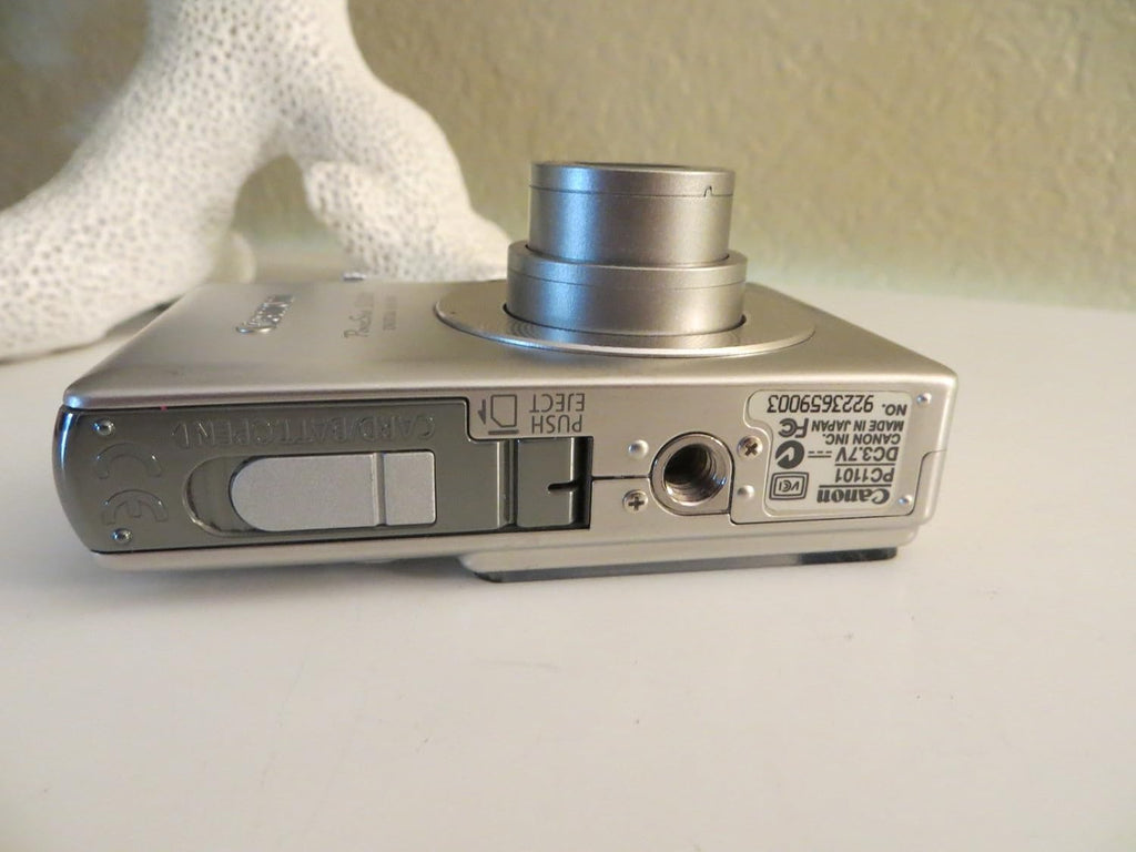Canon Powershot SD300 4MP Digital Elph Camera with 3x Optical Zoom
