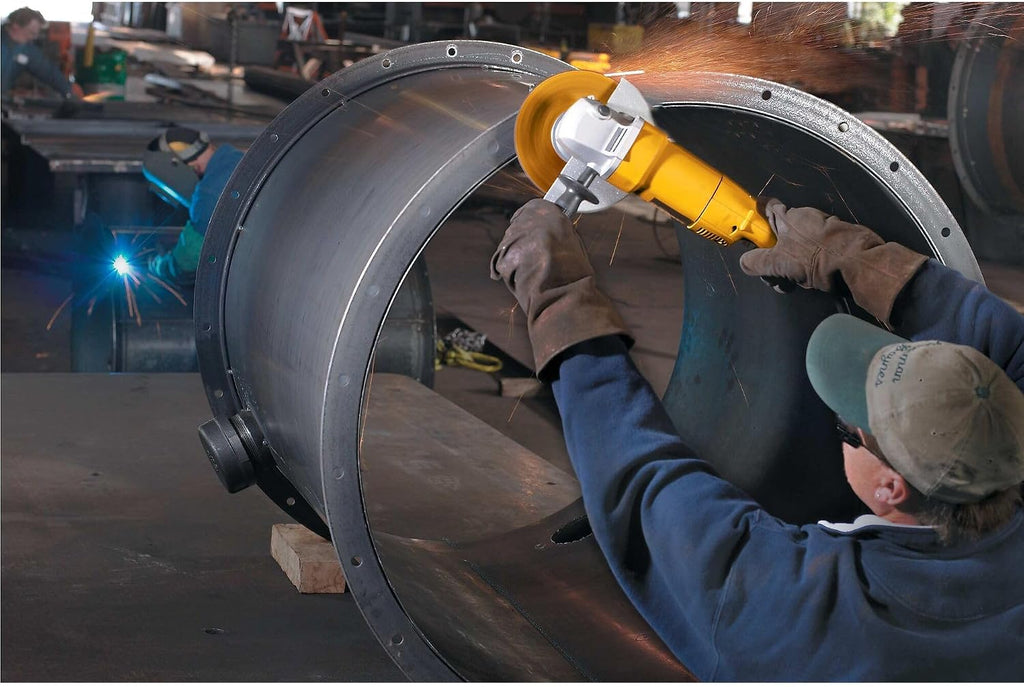 DEWALT Angle Grinder, 7-Inch, 13-Amp, 8,000 RPM, With Dust Ejection System, Corded (DW840)