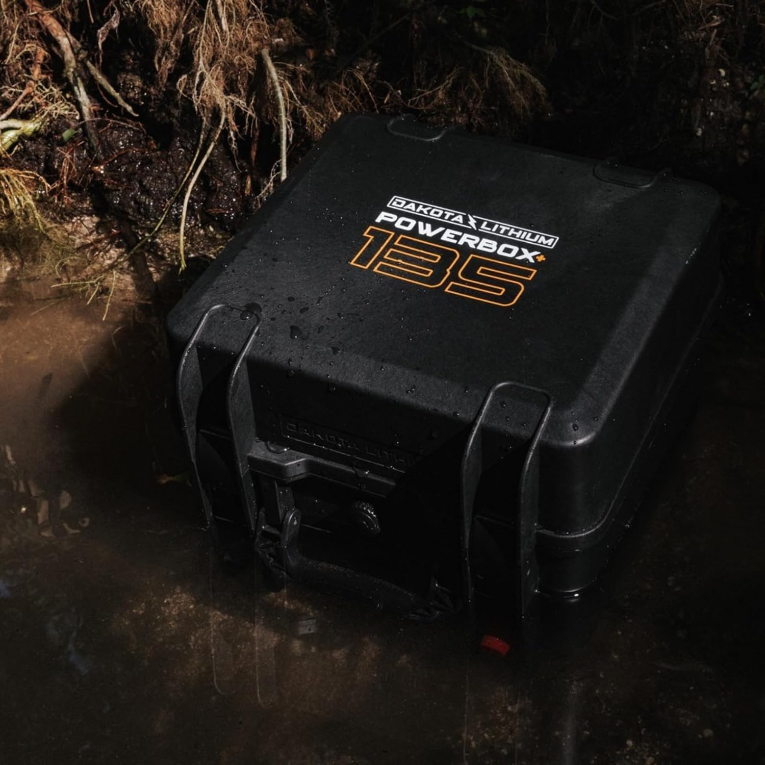 Dakota Lithium - Power Box with 12V 135Ah LiFePO4 Battery Included - 11 Year USA Warranty 2000+ Deep Cycle Box with DC Inverter and USB Ports, Fishing, Marine - 1 Battery, Case, and Charger