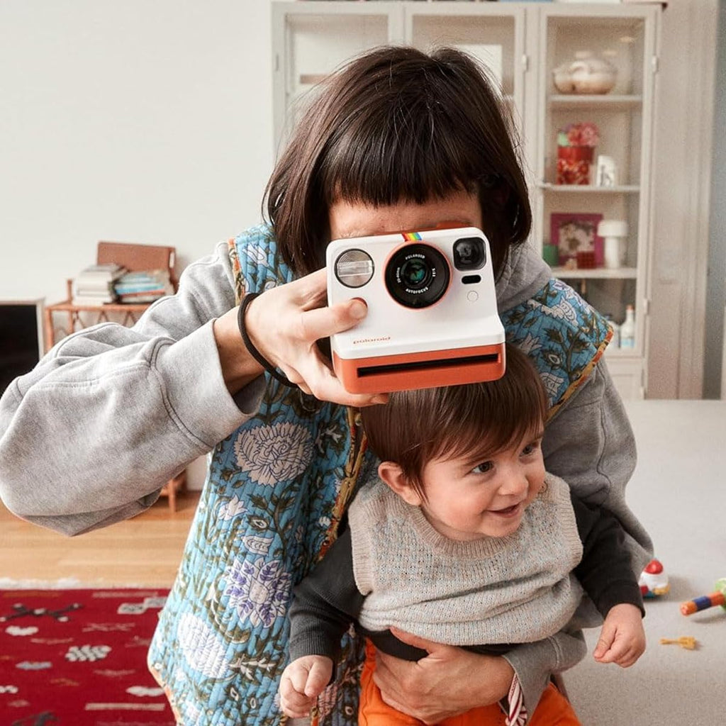 Polaroid Now 3rd Generation i-Type Instant Film Camera with 16 Color Film Photos, Black, with Signature Series Case Bundle