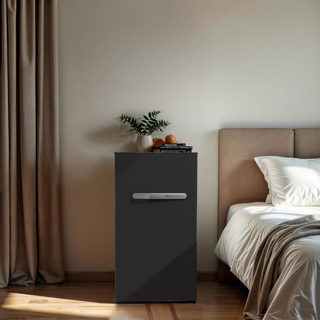 Frigidaire Refrigerator-Retro Mini Fridge Energy Saving-Adjustable Thermostat Control- Ideal for Dorm, Office, RV, Garage, Apartment 3.1 Cu Ft, ONYX