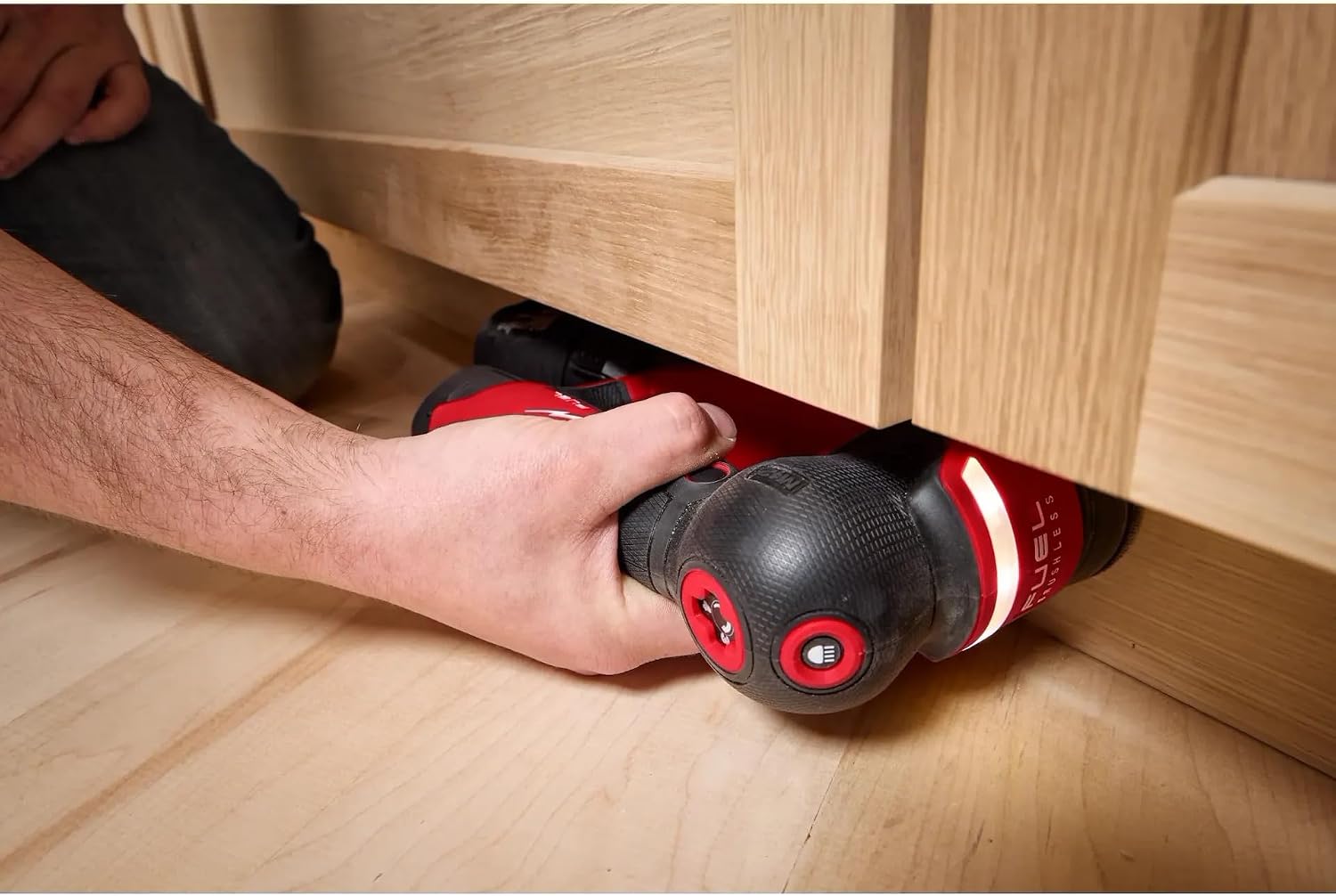 Milwaukee Electric - M12 Fuel 3 INCH Orbital Detail Sander