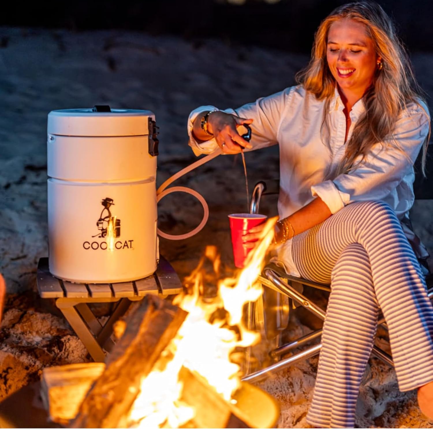 CoolCat 2-Gallon Electric Cooler Beverage Dispenser | Battery-Powered & Rechargeable Insulated Drink Dispenser with 24-Hour Pump | Portable Water Cooler for Camping, Tailgating & Parties