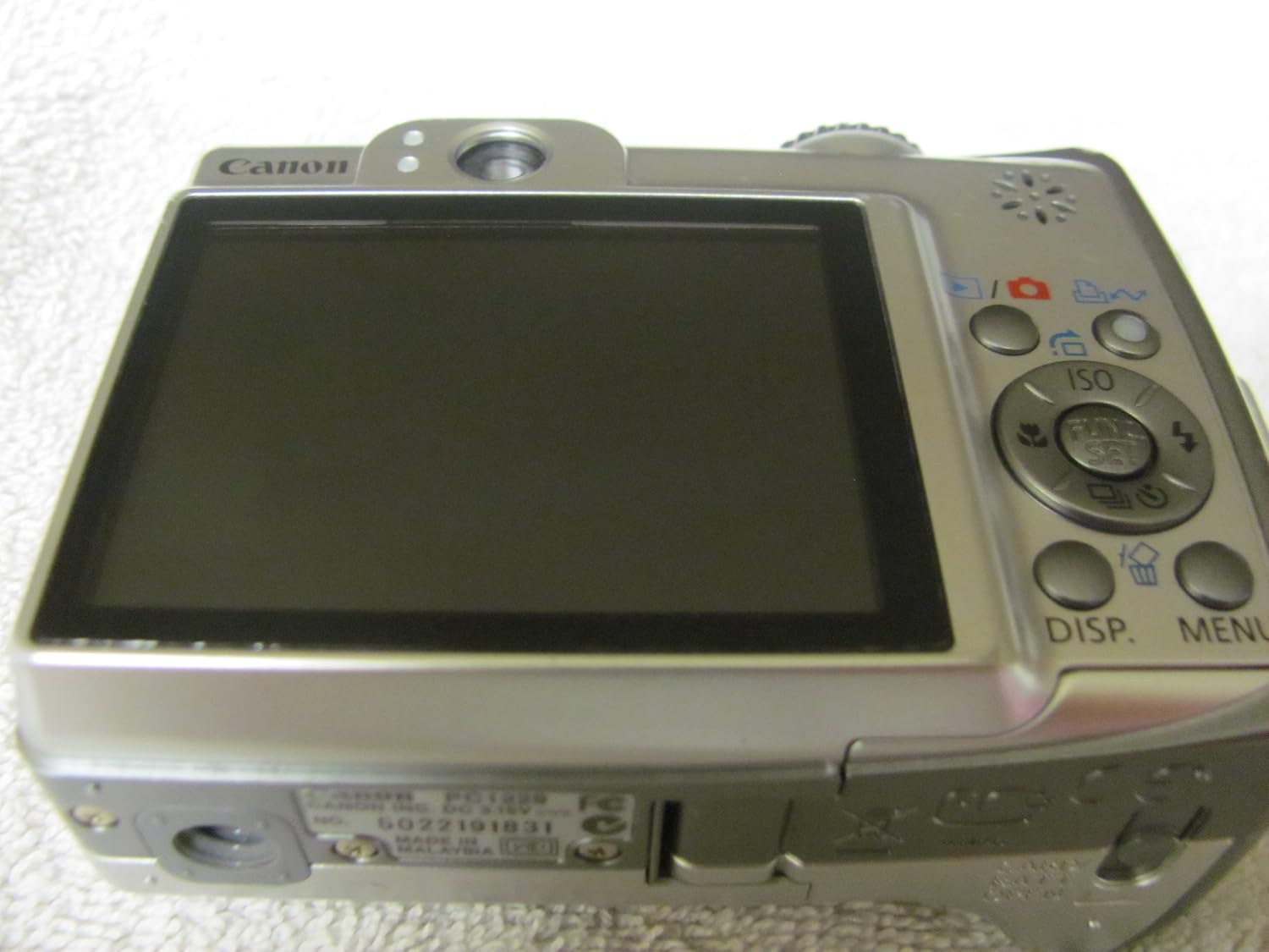 Canon PowerShot A560 7.1MP Digital Camera with 4x Optical Zoom (OLD MODEL)