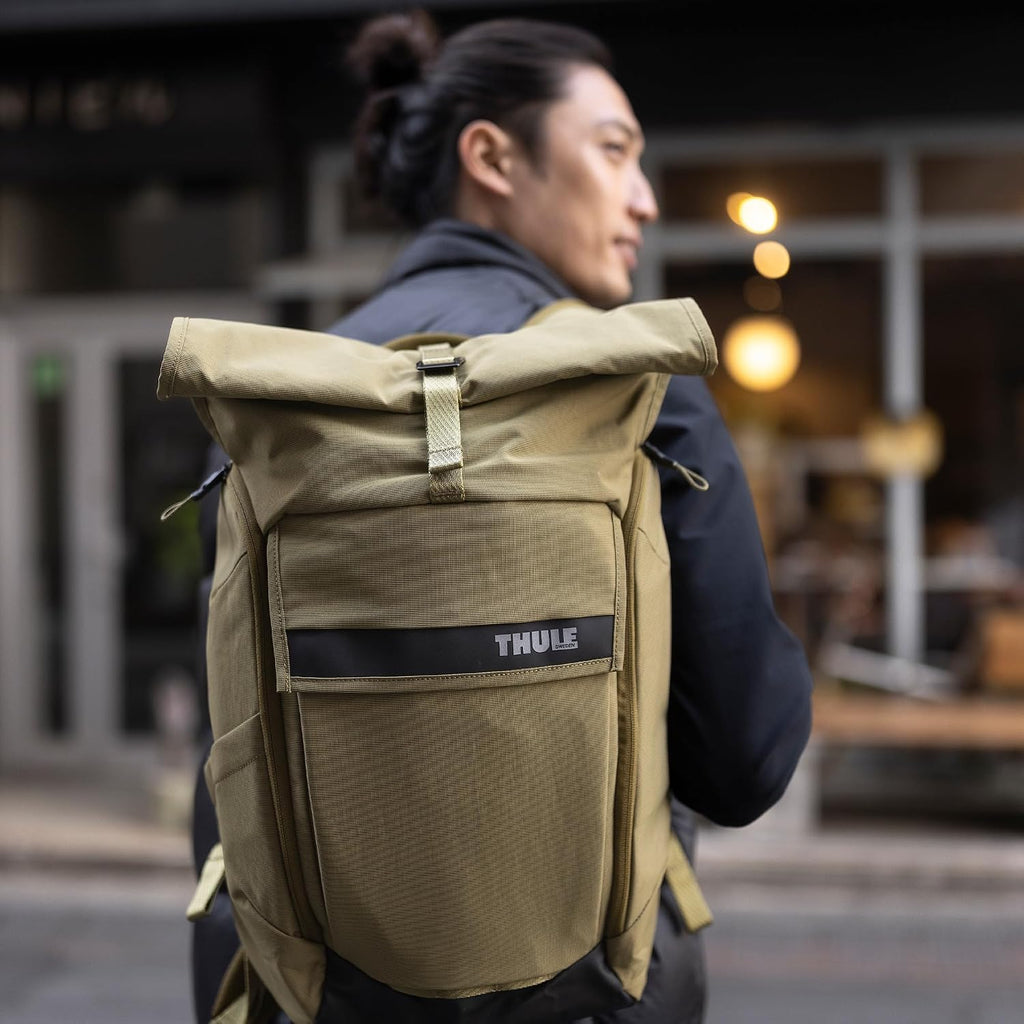 Thule Paramount 24L Backpack - Commuter Backpack with Padded Laptop Sleeve - Fits 16' laptops and 12' Tablets - Thoughtful Layout and Organization