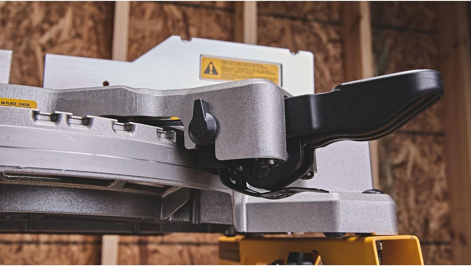 DEWALT 20V MAX XR 10 in. Double Bevel Fixed Miter Saw Kit (DCS714WW1)