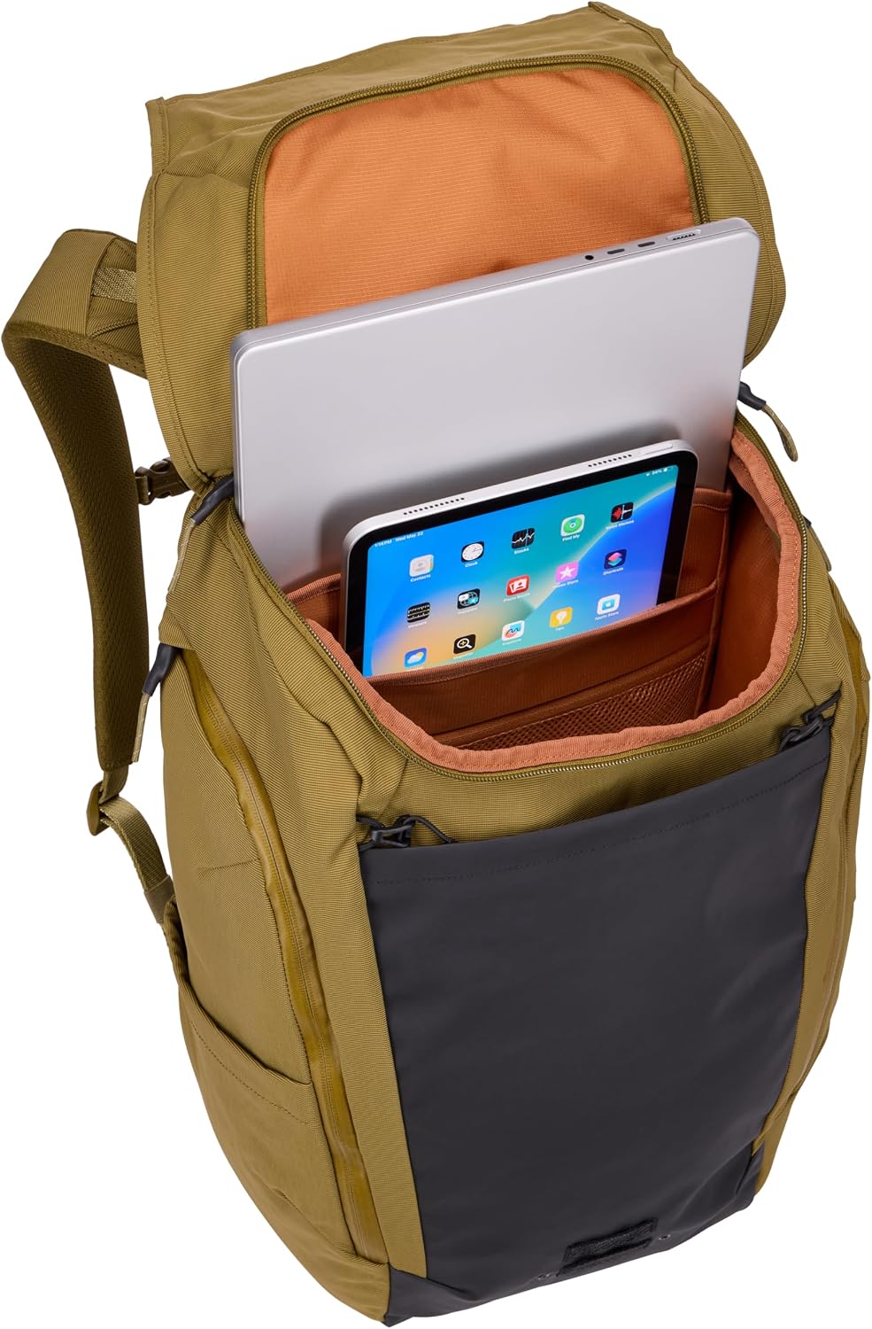 Thule Paramount Bike Commuter Backpack - 28L Capacity - Adjustable fit - 16' Padded Laptop Sleeve and 11' Tablet Pocket - Helmet Attachment - Accessible Side Phone Pocket - Taillight Loop