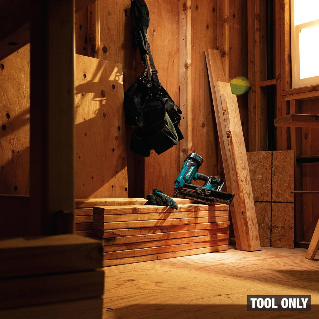 Makita XNB03Z 18V LXT® Lithium-Ion Cordless 21º Full Round Head 3-1/2' Framing Nailer, Tool Only