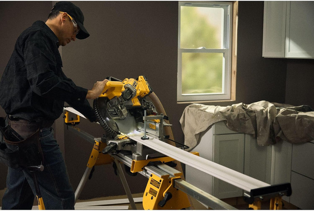 DEWALT 20V MAX XR 10 in. Double Bevel Fixed Miter Saw Kit (DCS714WW1)