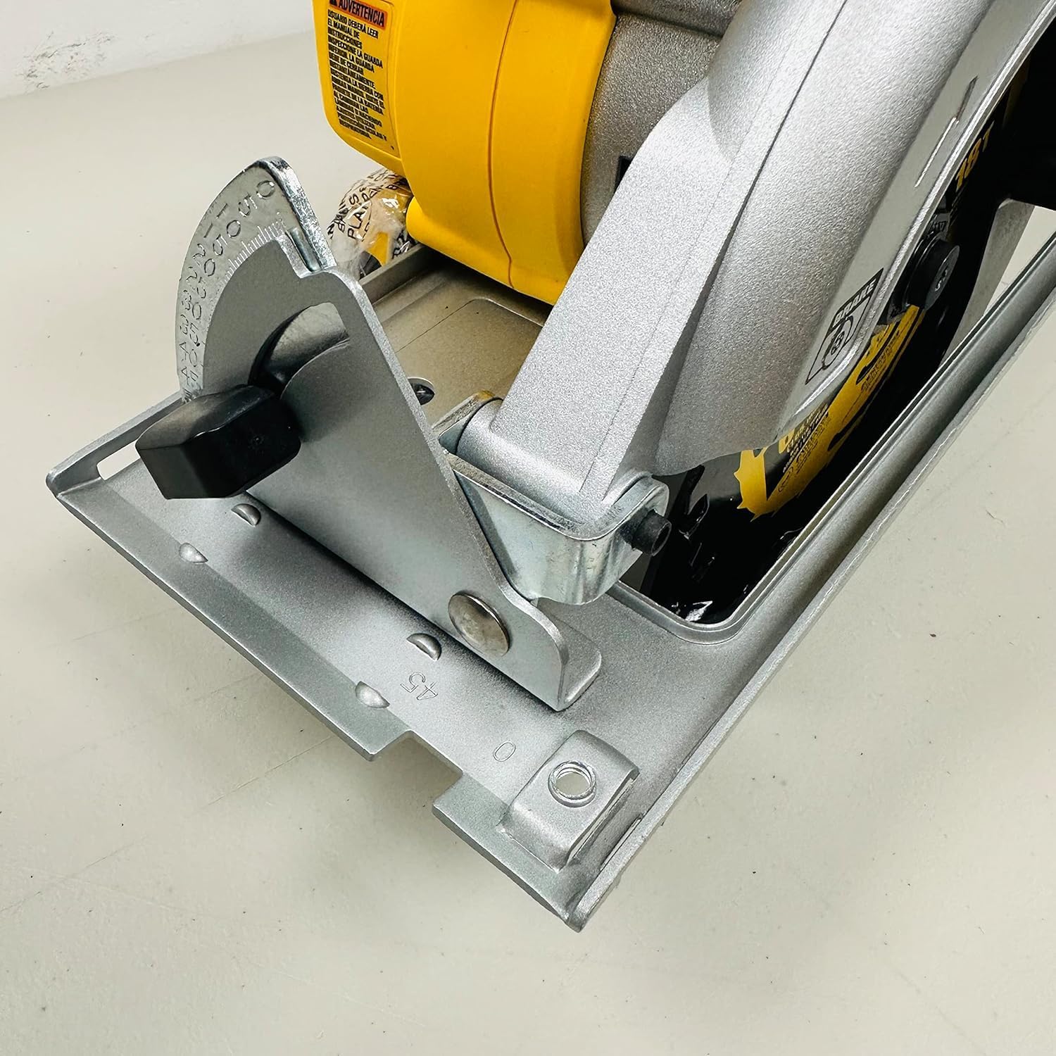 DEWALT DCS566 20V Circular Saw, 20V Cordless Brushless 6.5'' Circular Saw (Bare Tool Only, Bulk Packed), Yellow