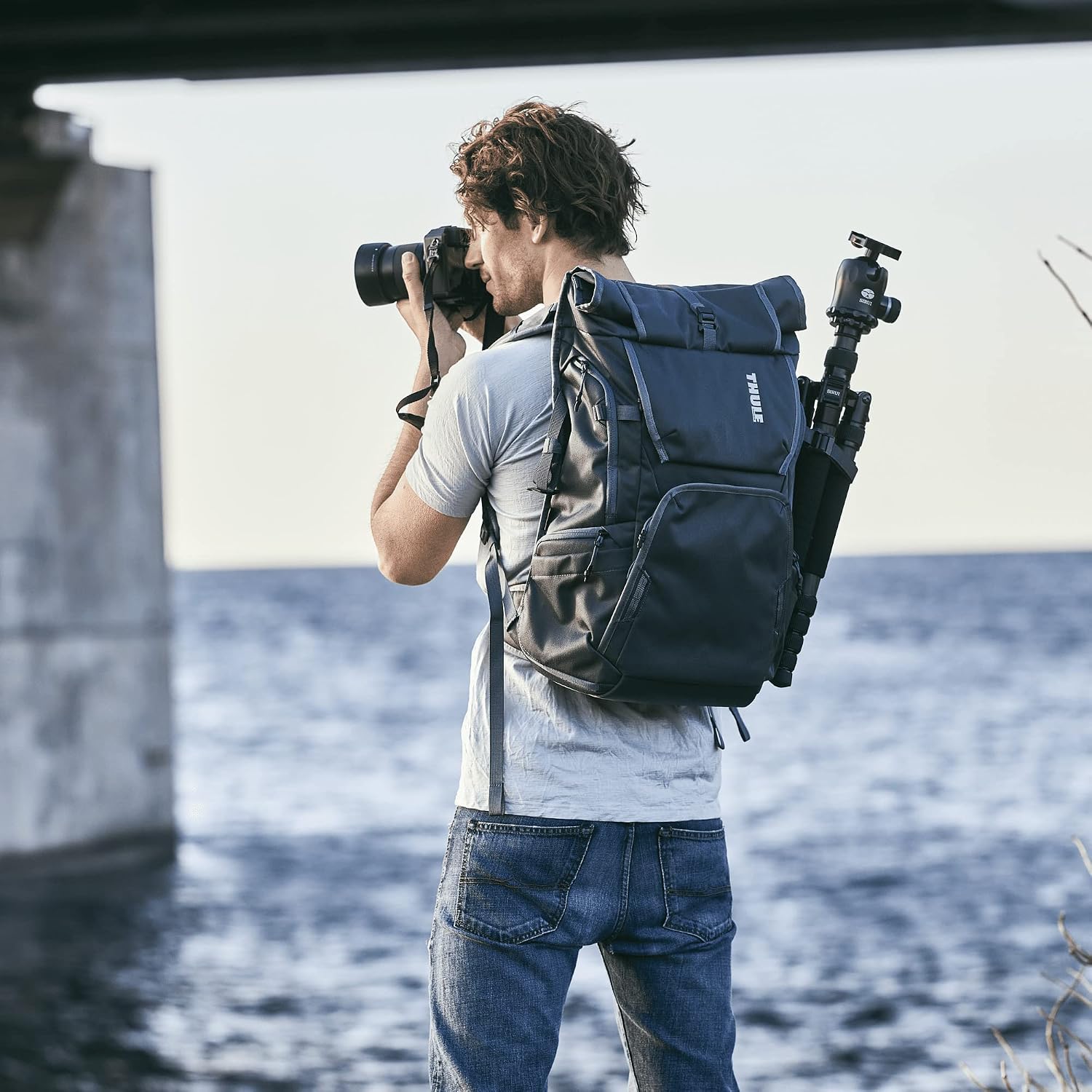 Thule Covert Camera Backpack 32L, Modular Internal Organization, Fits 15.6' Laptop & 11' Tablet, Includes Padded Shoulder Bag