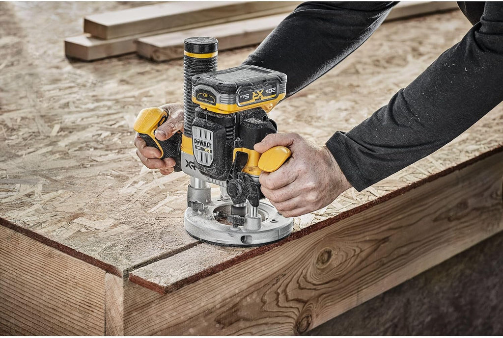 DEWALT 20V MAX XR 2-1/4 Peak HP Plunge Router (Tool Only) (DCW620B)