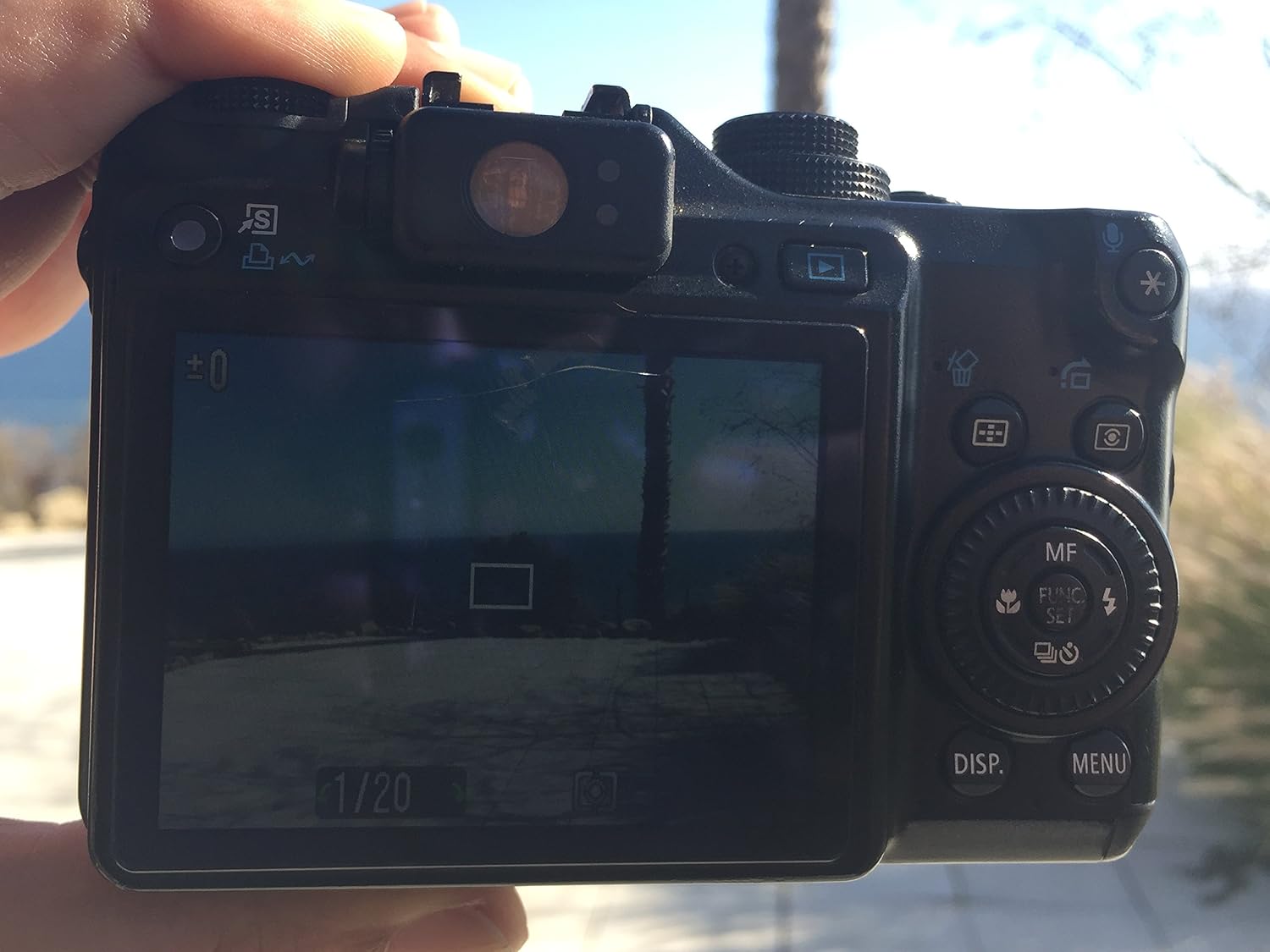 Canon Powershot G10 14.7MP Digital Camera with 5x Wide Angle Optical Image Stabilized Zoom