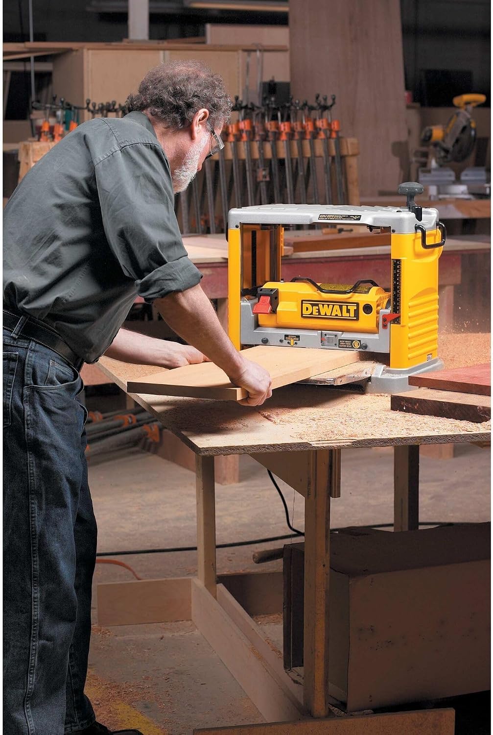 DEWALT Benchtop Planer, 15-Amp, 12-1/2-Inch, 3-Knife Cutter, 20,000 RPM, Corded (DW734)