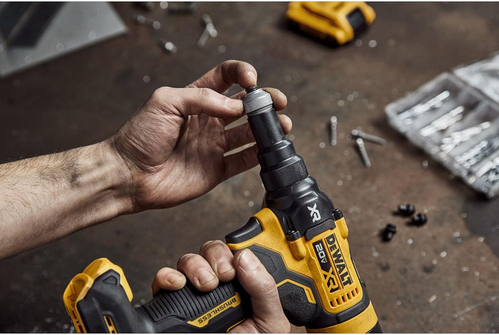DEWALT 20V MAX XR Cordless Rivet Tool, 3/16', Battery and Charger Included (DCF403D1)