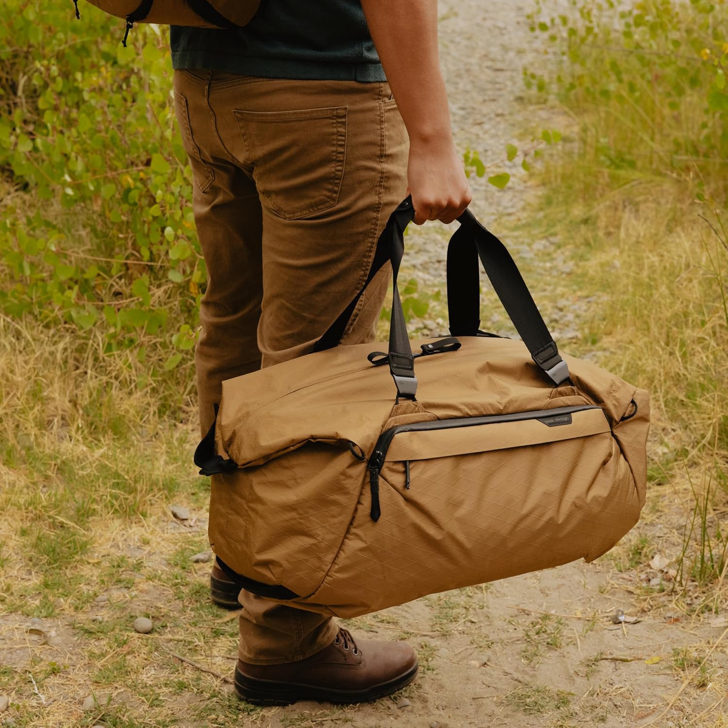 Peak Design Travel Duffel, Extra-Wide Single Zip Access, Weatherproof Shell, 4 External Pockets, Fits Packing Cubes & Camera Cubes, Ideal for Weekend Trips, Versatile Duffel Bag for Travel