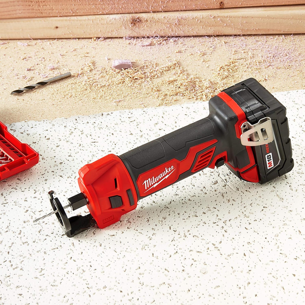 MILWAUKEE'S 2627-20 M18 18-Volt Lithium-Ion Cordless Cut Out Tool Bare Tool