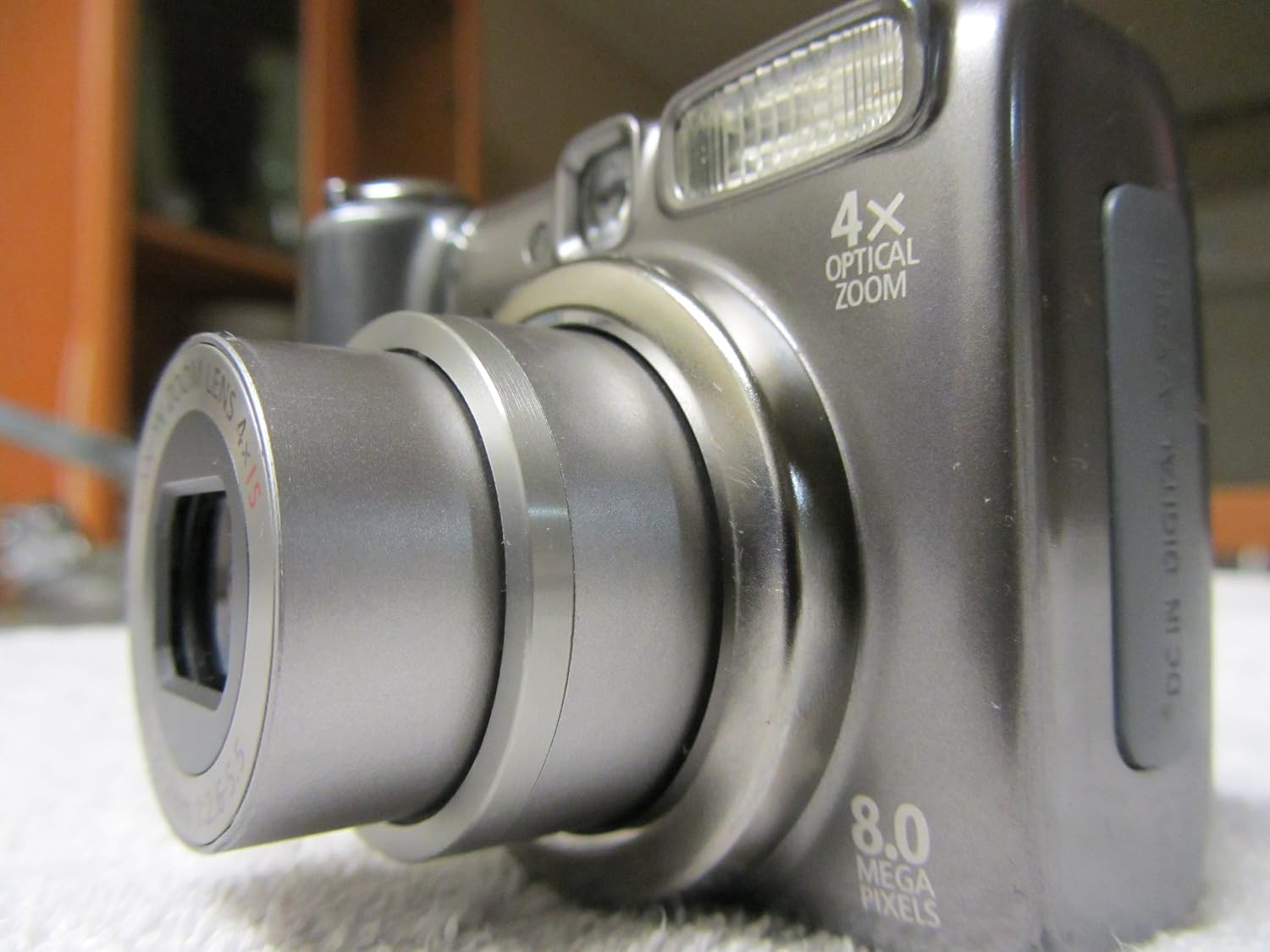 Canon PowerShot A590IS 8MP Digital Camera with 4x Optical Image Stabilized Zoom (OLD MODEL)