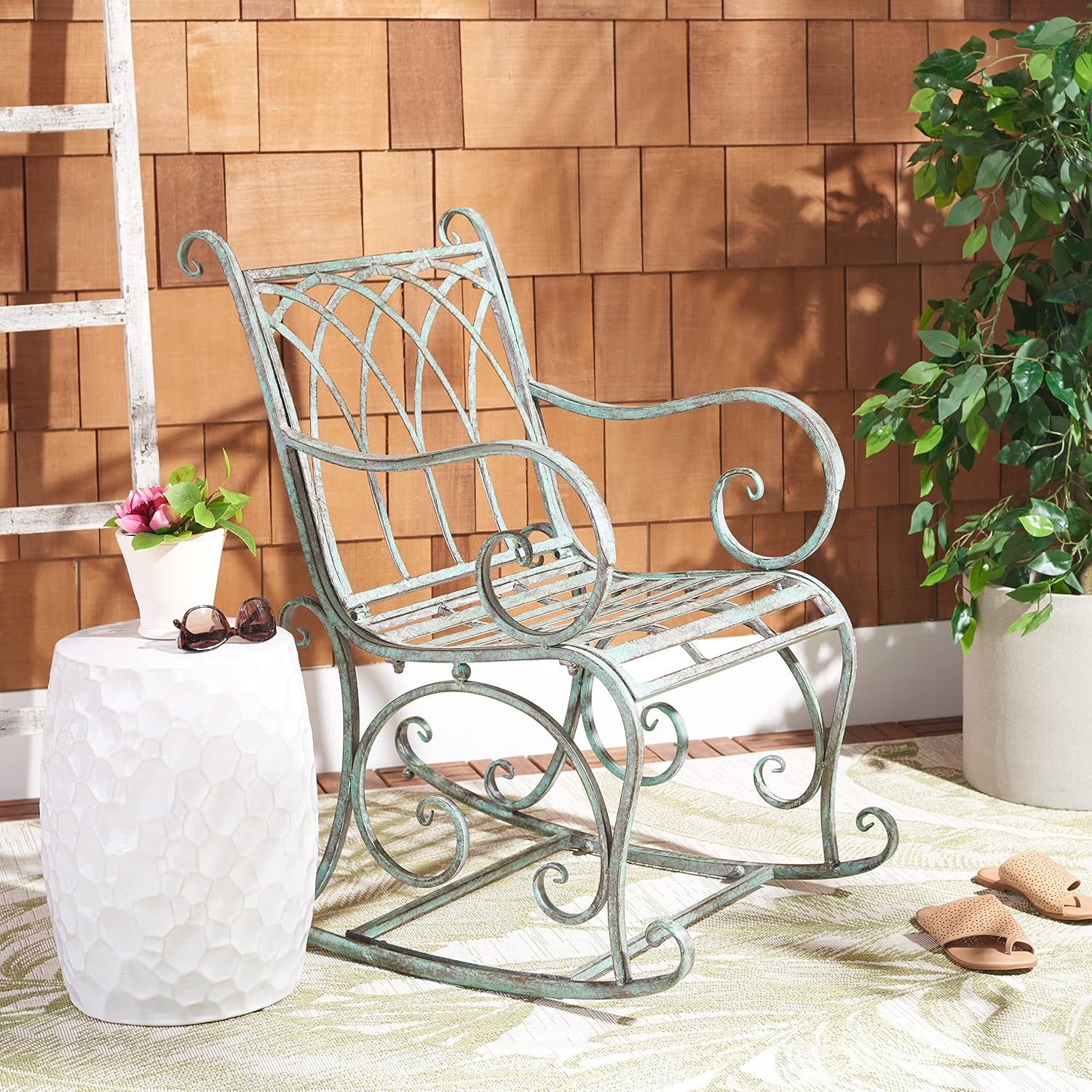 SAFAVIEH Outdoor - Medrano Iron Rocking Chair - Antique Dark Green Iron Metal - Vintage Ornate Scrollwork Design - Ideal for Patio, Deck, Porch, Garden, 15' Seat Height (PAT5030D)