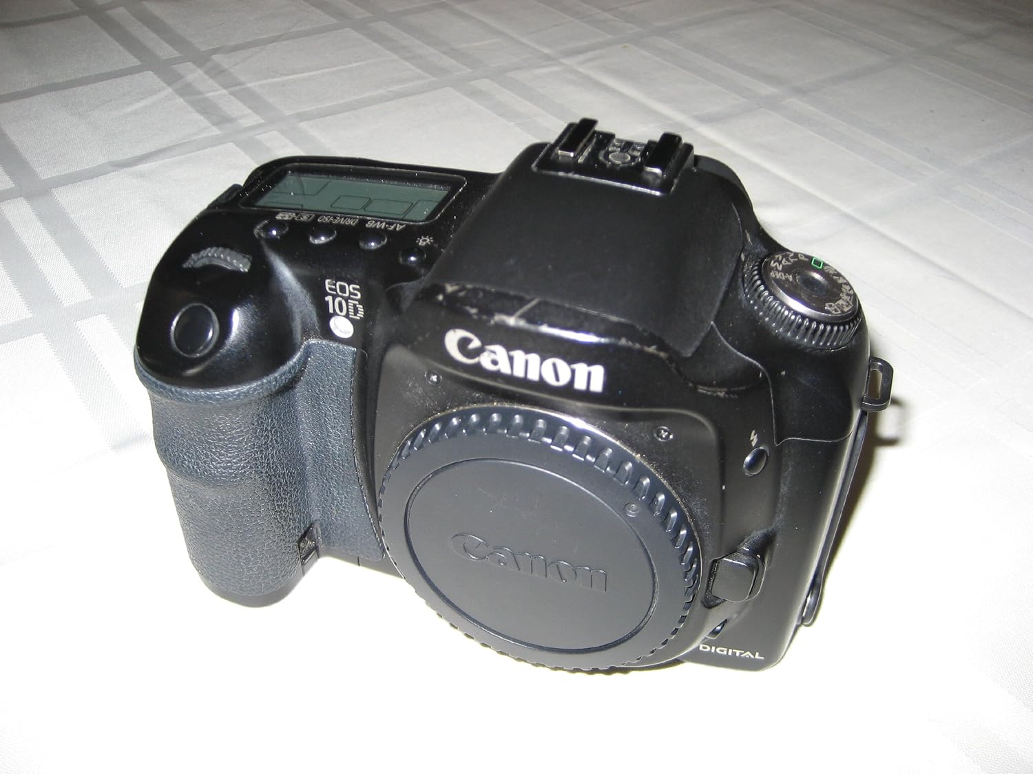 Canon EOS-10D 6.3MP Digital DSLR Camera With EF Lens Mount (Body Only) (Renewed), Black