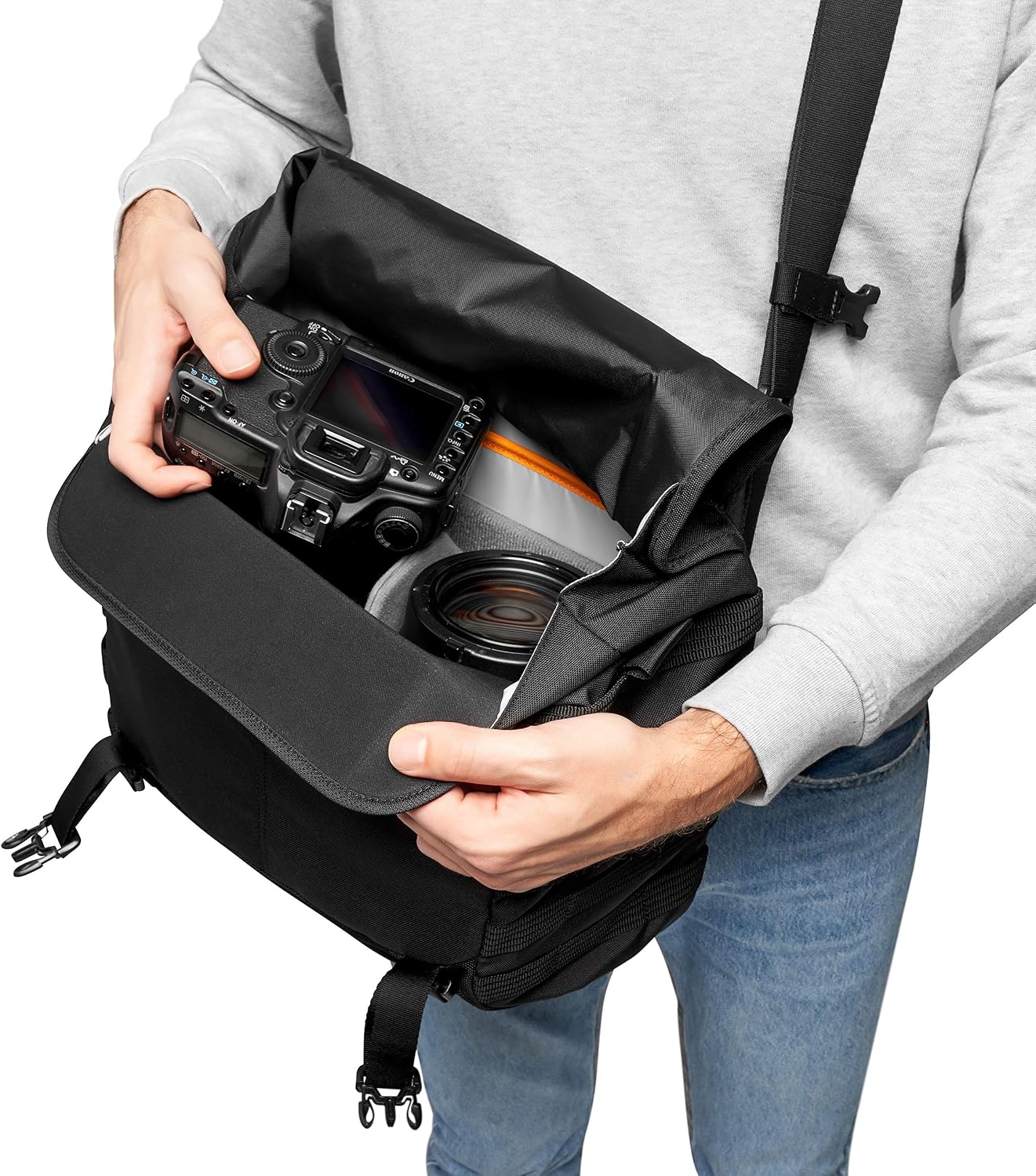 Lowepro ProTactic MG 160 AW II Mirrorless and DSLR Messenger - with QuickShelf Divider System - Camera Gear to Personal belongings - for Mirrorless Like Sony Apha9 - LP37266-PWW
