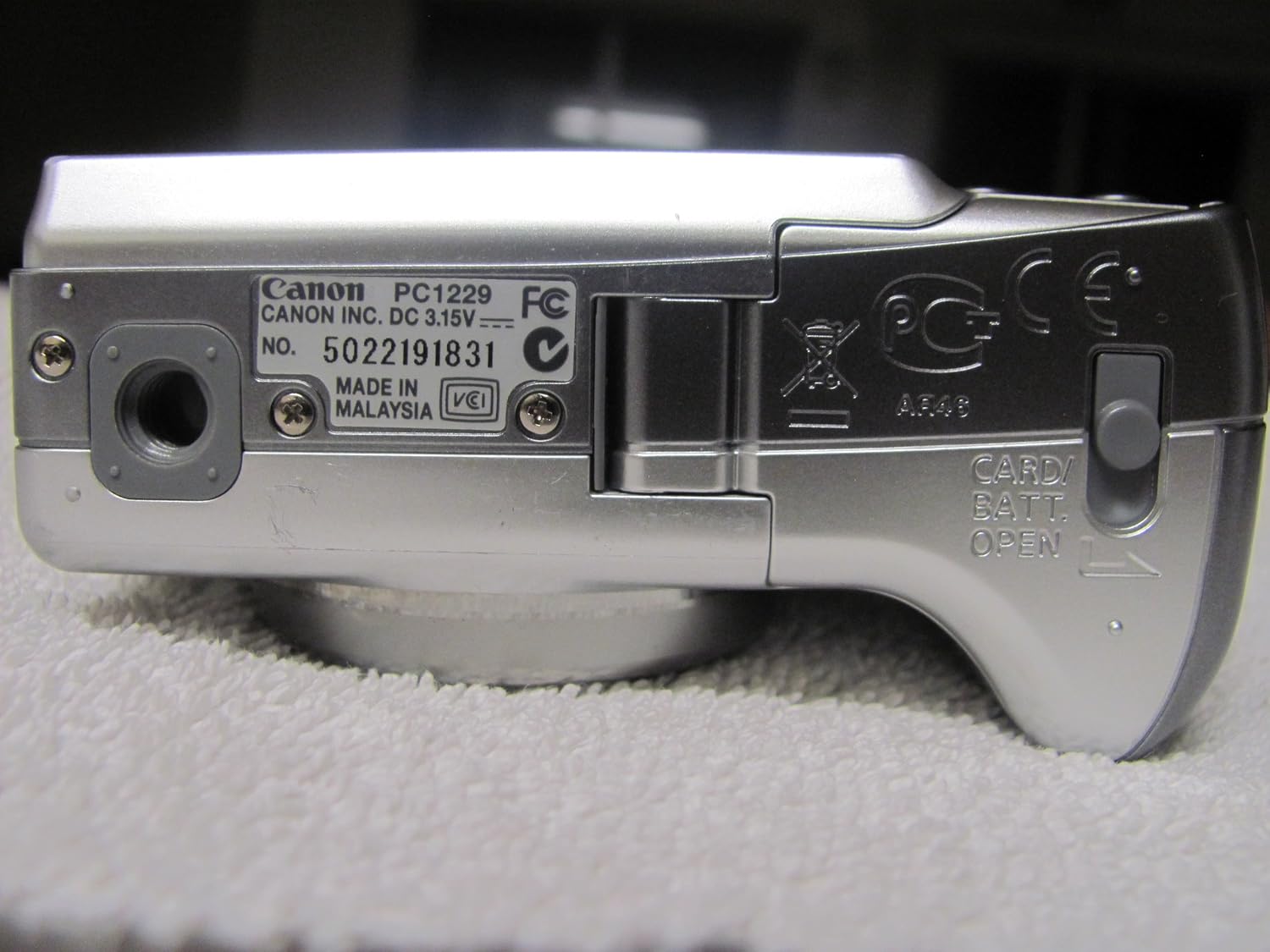Canon PowerShot A560 7.1MP Digital Camera with 4x Optical Zoom (OLD MODEL)