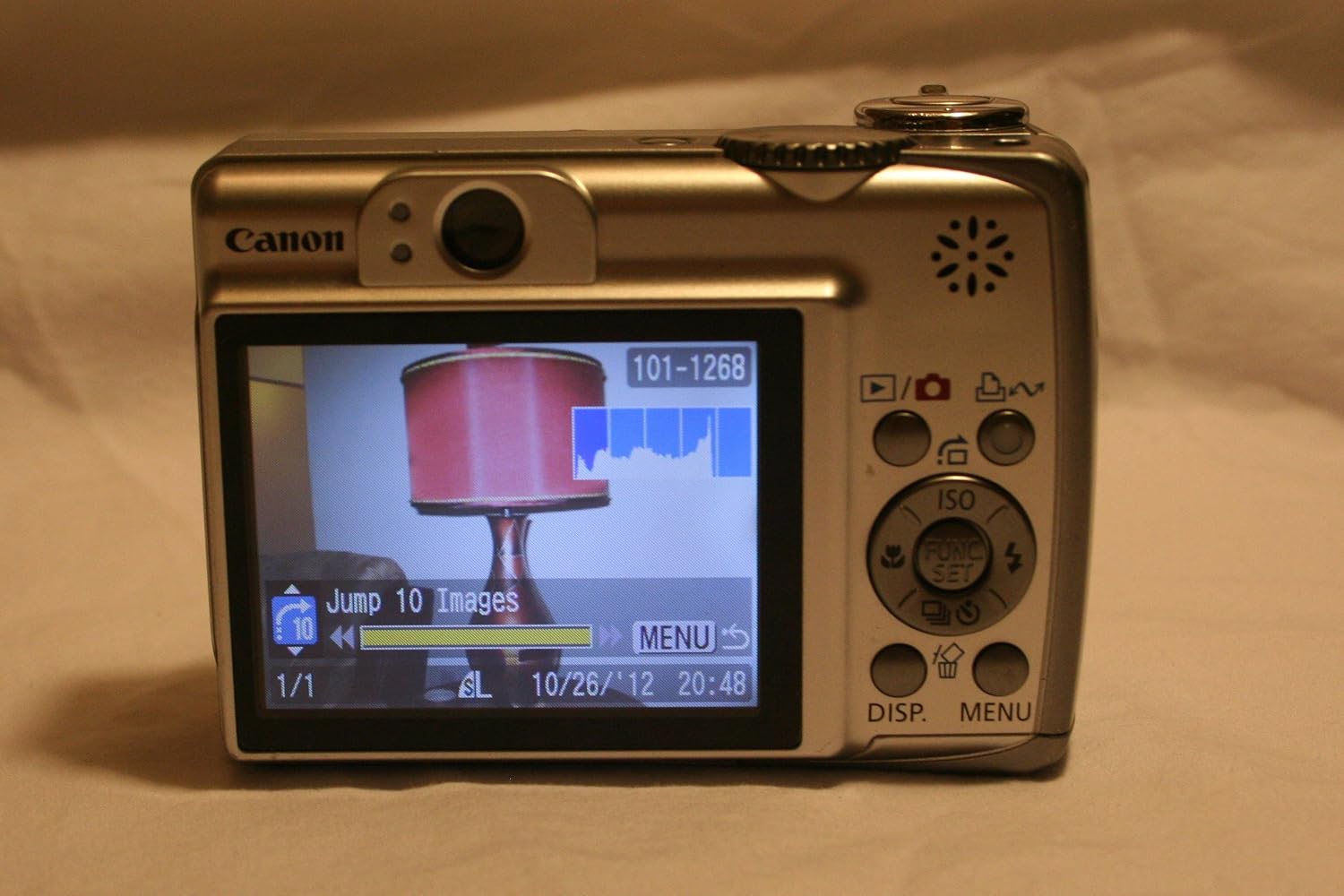 Canon PowerShot A560 7.1MP Digital Camera with 4x Optical Zoom (OLD MODEL), Silver (Renewed)